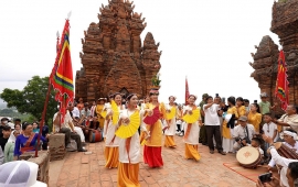 LỄ HỘI KATE – TRẢI NGHIỆM VĂN HÓA CHĂM